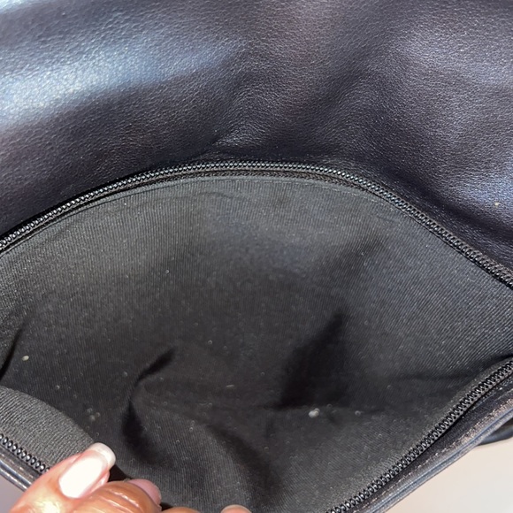 Preview Collection Leather Crossbody Purse - Picture 5 of 12